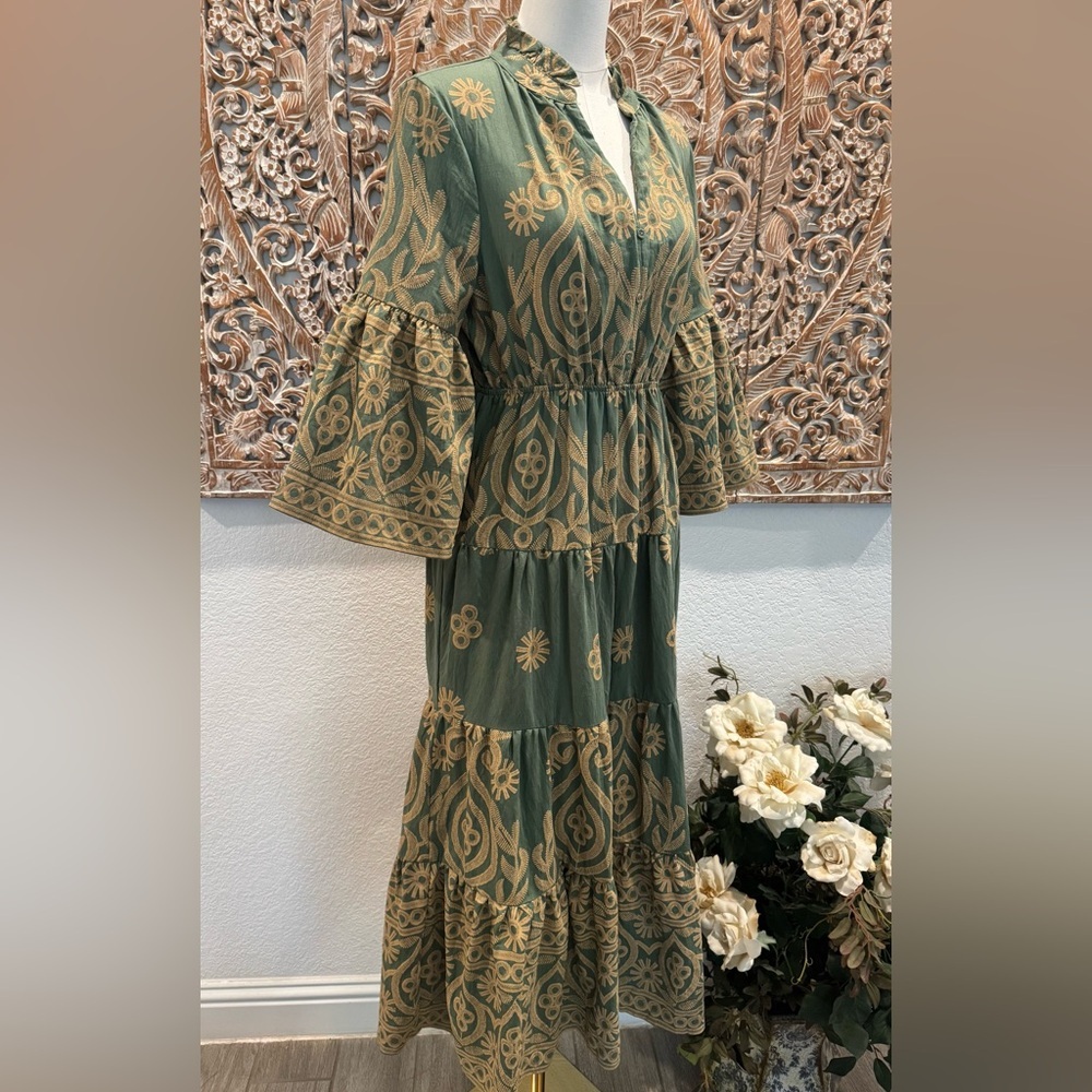 Gigio Romantic Sage Textured Print Tiered  Midi- Maxi Dress w/ Bell Sleeves, NWT - Picture 5 of 16